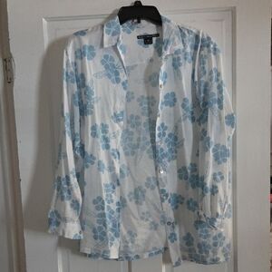 Women's Blue Floral Button Down Shirt